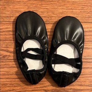 NWOT - Stelle Black Toddler Ballet Shoes - Size 9